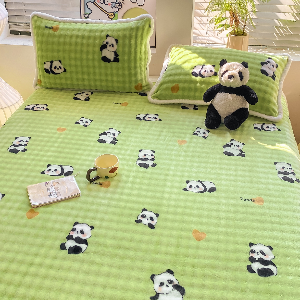 91家纺网 家纺一手货源 找家纺 眠势力 2025新款暖绒泡泡床单冬季保暖被单牛奶绒床单罩 熊猫【暖绒泡泡床单】