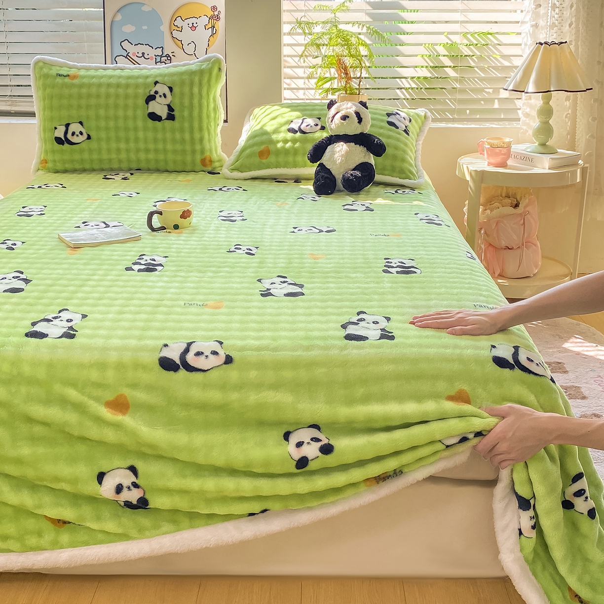 91家纺网 家纺一手货源 找家纺 眠势力 2025新款暖绒泡泡床单冬季保暖被单牛奶绒床单罩 熊猫【暖绒泡泡床单】