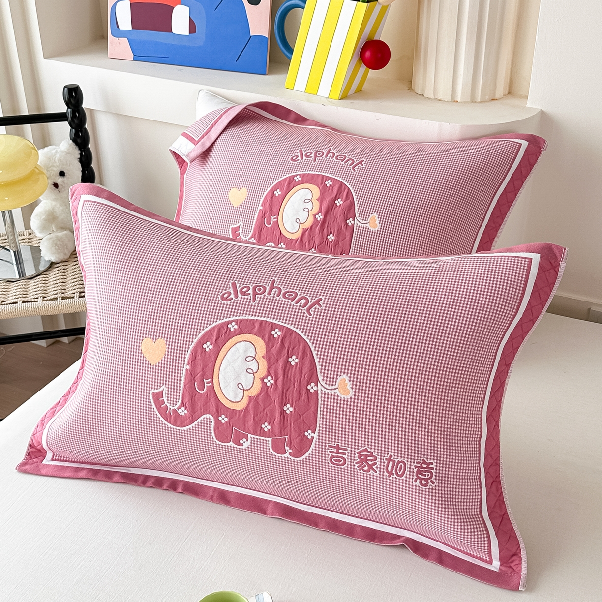 91家纺网 家纺一手货源 找家纺 沐瑟家纺 2025新款亲肤柔软纱布小米格枕巾 小象-粉 52*78cm枕巾/只