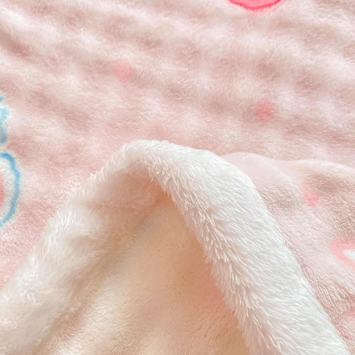 91家纺网 家纺一手货源 找家纺 眠势力 2025新款暖绒泡泡床单冬季保暖被单牛奶绒床单罩 樱桃猫咪【暖绒泡泡床单】