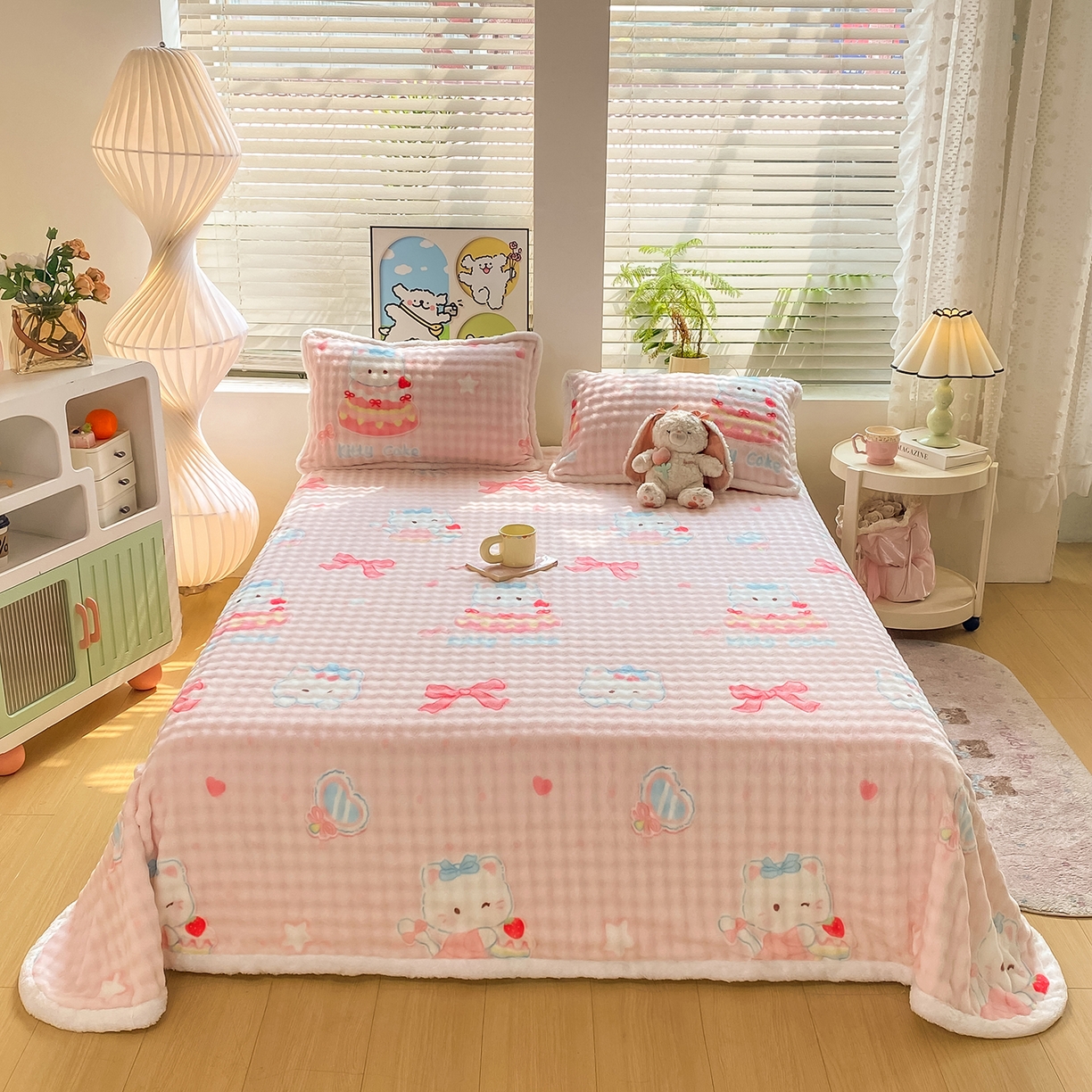 91家纺网 家纺一手货源 找家纺 眠势力 2025新款暖绒泡泡床单冬季保暖被单牛奶绒床单罩 樱桃猫咪【暖绒泡泡床单】