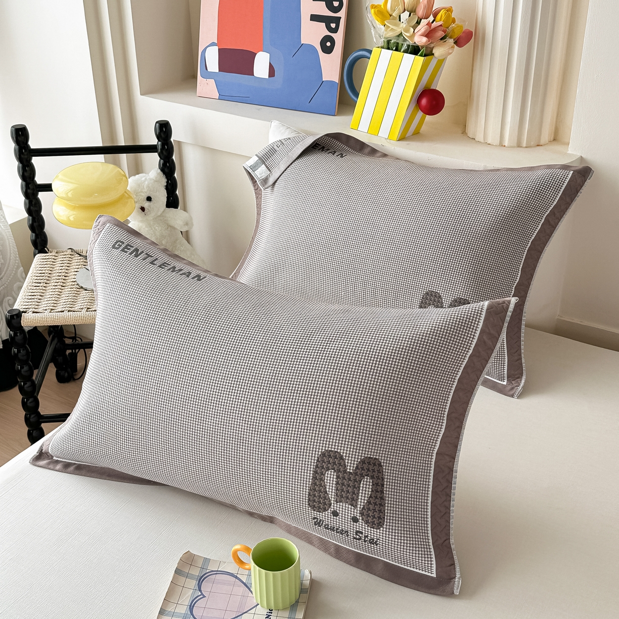 91家纺网 家纺一手货源 找家纺 沐瑟家纺 2025新款亲肤柔软纱布小米格枕巾 M兔-咖色 52*78cm枕巾/只