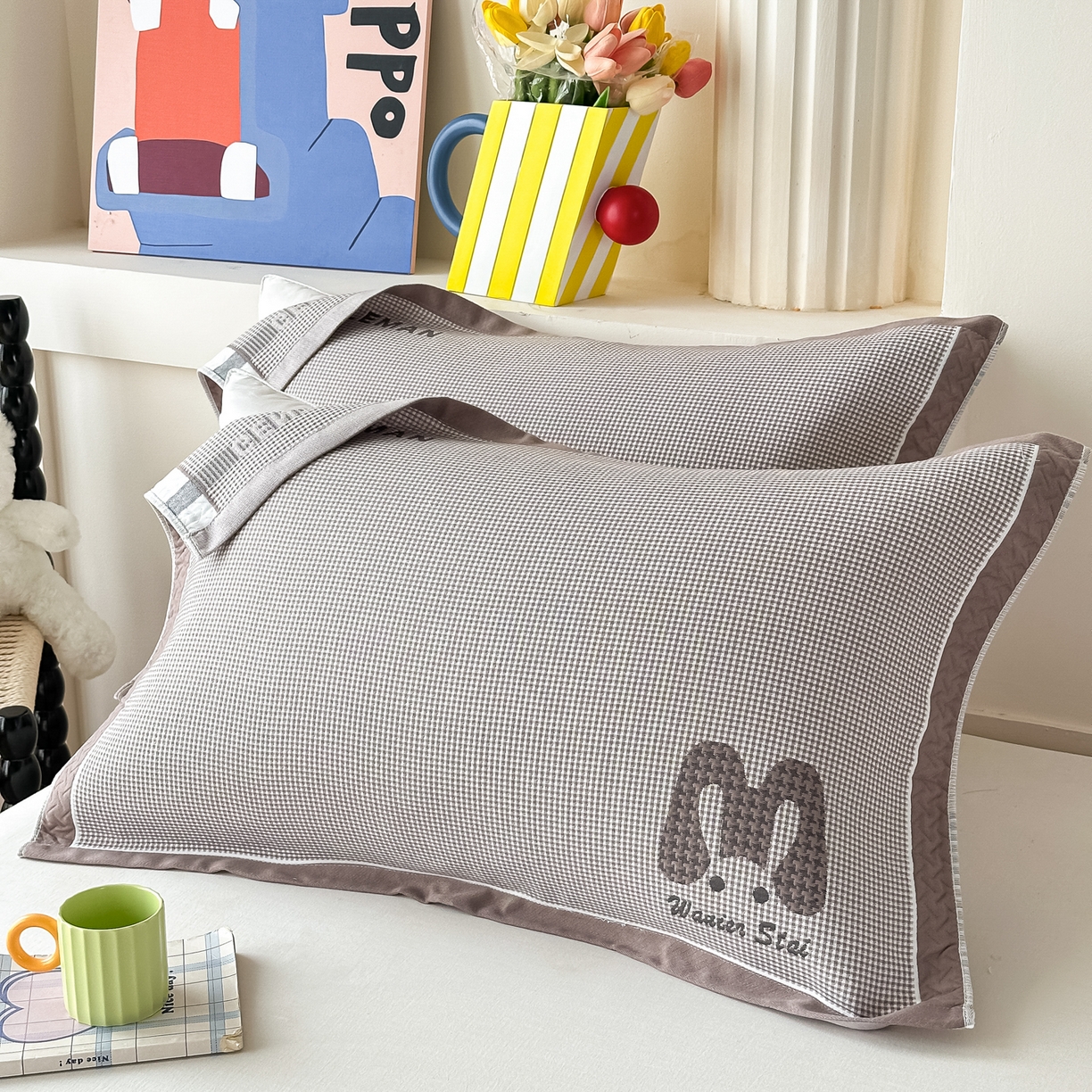 91家纺网 家纺一手货源 找家纺 沐瑟家纺 2025新款亲肤柔软纱布小米格枕巾 M兔-咖色 52*78cm枕巾/对