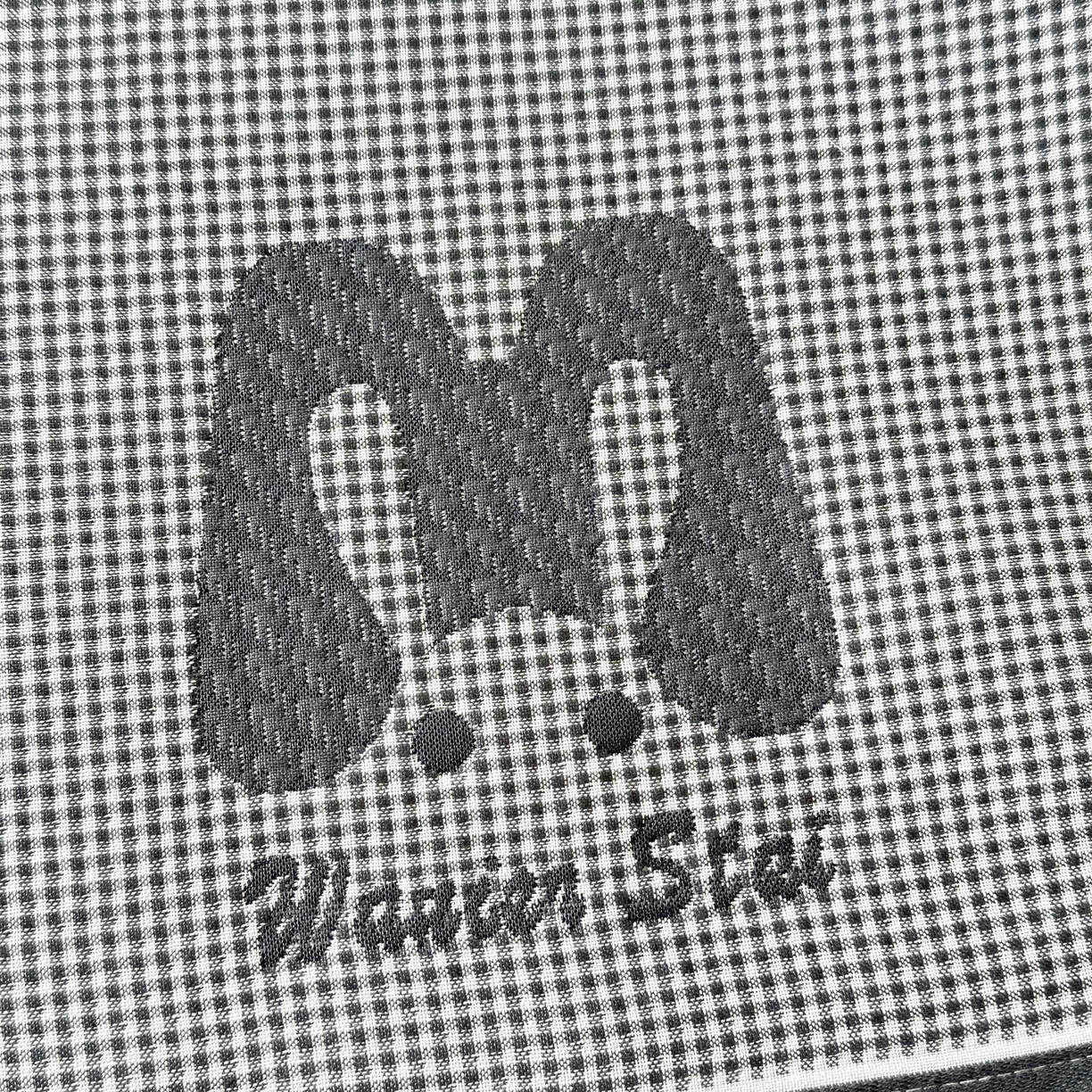 91家纺网 家纺一手货源 找家纺 沐瑟家纺 2025新款亲肤柔软纱布小米格枕巾 M兔-深灰 52*78cm枕巾/只