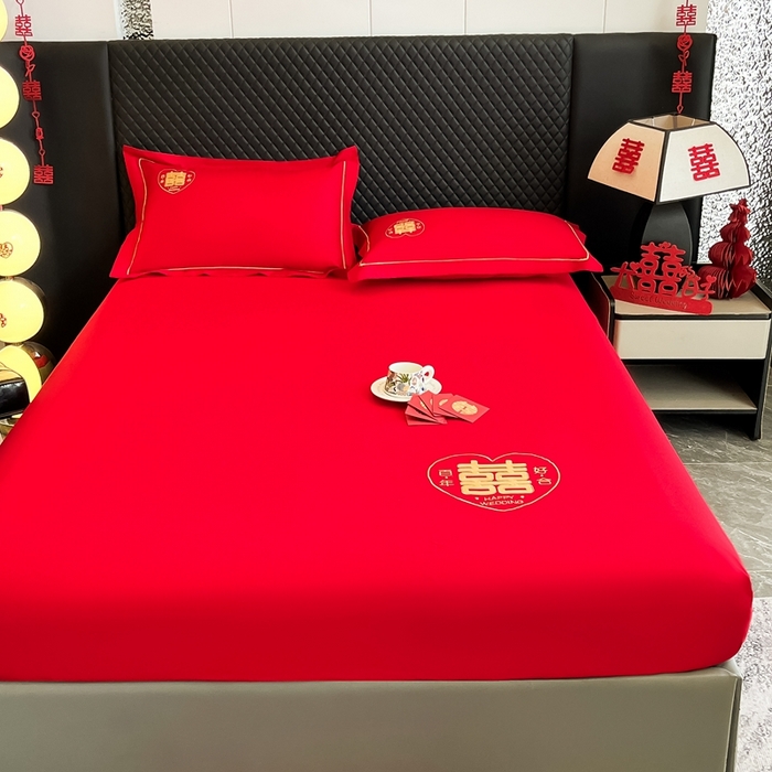 91家纺网 家纺一手货源 找家纺 （总）极梦家纺 2025新款大红婚庆床笠三件套床垫保护套