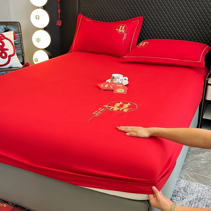 极梦家纺 2025新款大红婚庆床笠三件套床垫保护套 喜事连连床笠款