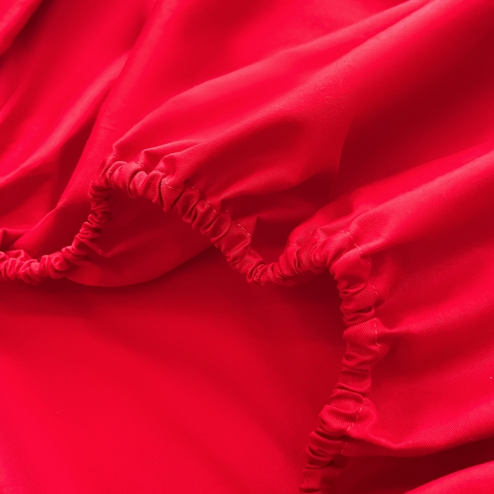 91家纺网 家纺一手货源 找家纺 极梦家纺 2025新款大红婚庆床笠三件套床垫保护套 双喜临门床笠款