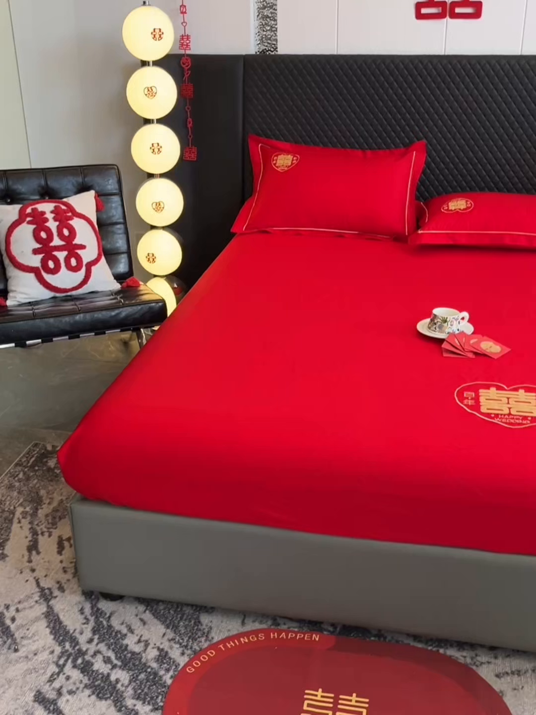 91家纺网 家纺一手货源 找家纺 （总）极梦家纺 2025新款大红婚庆床笠三件套床垫保护套