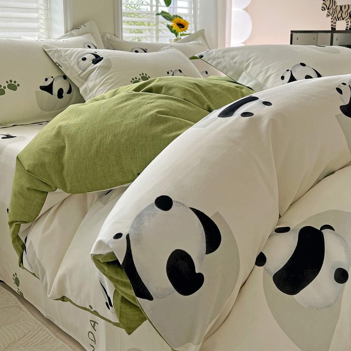 91家纺网 家纺一手货源 找家纺 依庭 2025新款高克重全棉纯棉磨毛印花四件套 萌宠