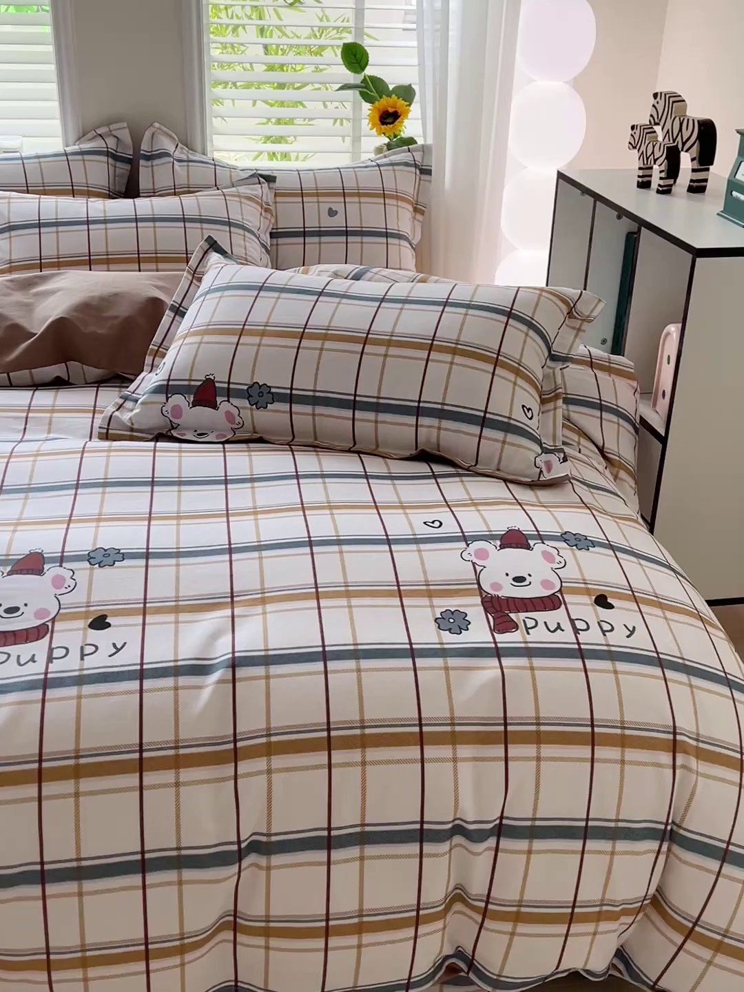 91家纺网 家纺一手货源 找家纺 依庭 2025新款高克重全棉纯棉磨毛印花四件套 帕比