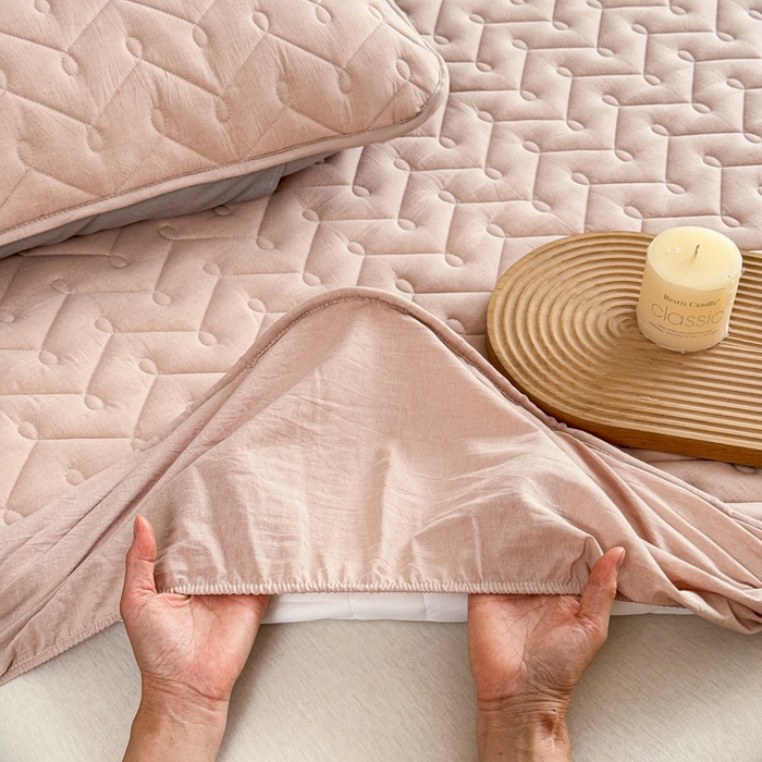 91家纺网 家纺一手货源 找家纺 小萌虎 2025新款全棉色织水洗棉新疆棉花床笠 初棉-奶咖