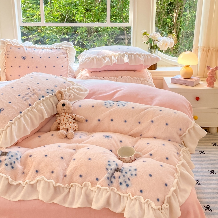 91家纺网 家纺一手货源 找家纺 （总）米可 2025新款兔毛绒花边牛奶绒四件套