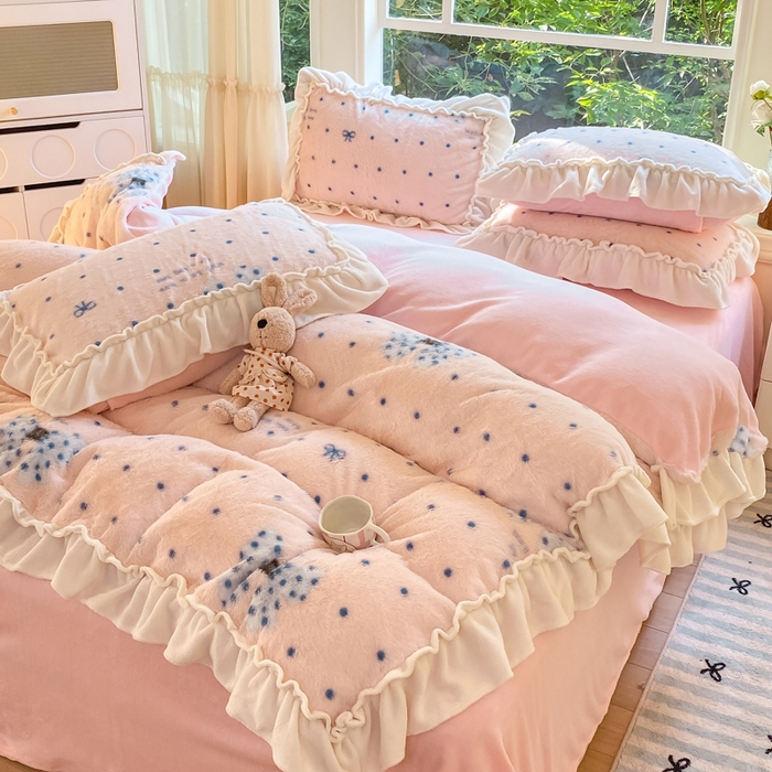 91家纺网 家纺一手货源 找家纺 （总）米可 2025新款兔毛绒花边牛奶绒四件套