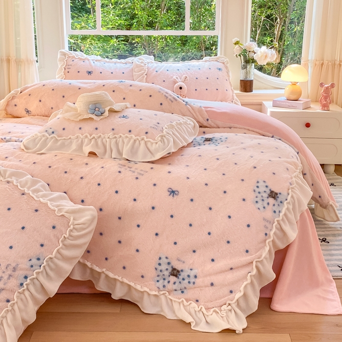 91家纺网 家纺一手货源 找家纺 （总）米可 2025新款兔毛绒花边牛奶绒四件套