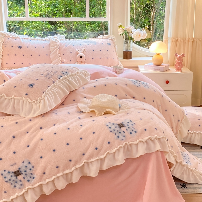 91家纺网 家纺一手货源 找家纺 （总）米可 2025新款兔毛绒花边牛奶绒四件套