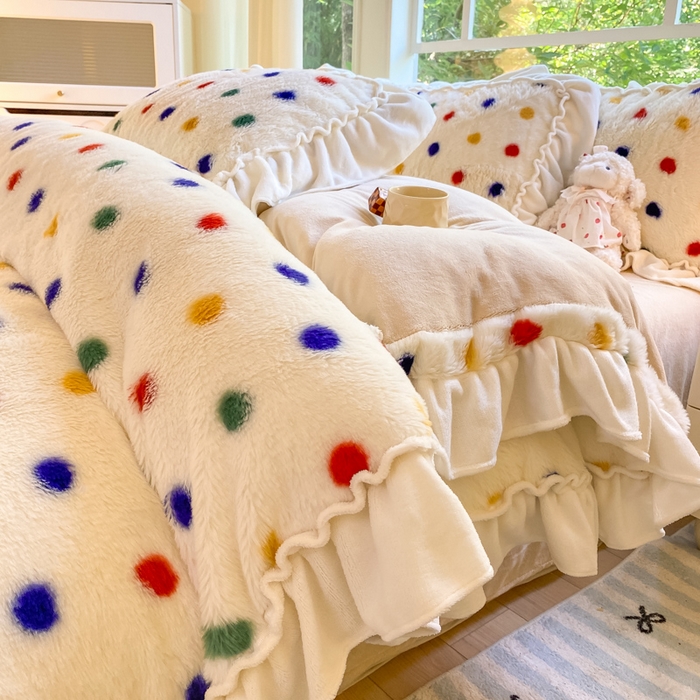 91家纺网 家纺一手货源 找家纺 米可 2025新款兔毛绒花边牛奶绒四件套 彩色波点