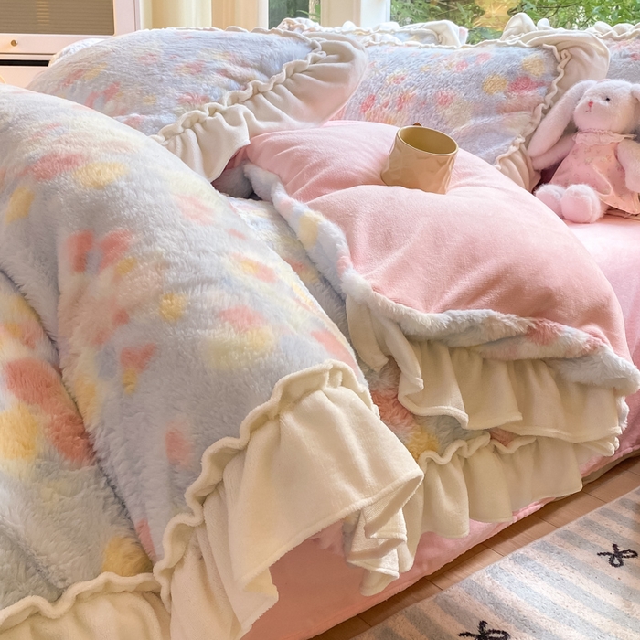 91家纺网 家纺一手货源 找家纺 米可 2025新款兔毛绒花边牛奶绒四件套 柔韵-蓝