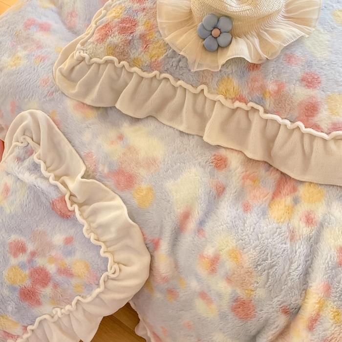 91家纺网 家纺一手货源 找家纺 米可 2025新款兔毛绒花边牛奶绒四件套 柔韵-蓝