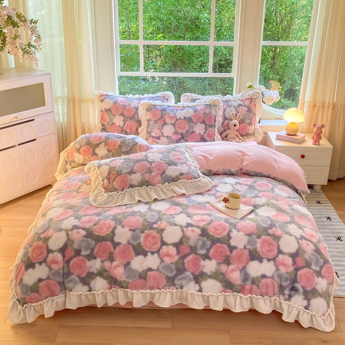 米可 2025新款兔毛绒花边牛奶绒四件套 玫瑰庄园