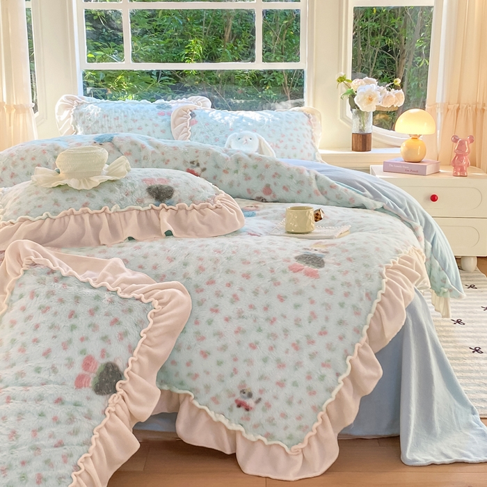 91家纺网 家纺一手货源 找家纺 米可 2025新款兔毛绒花边牛奶绒四件套 梦幻女孩