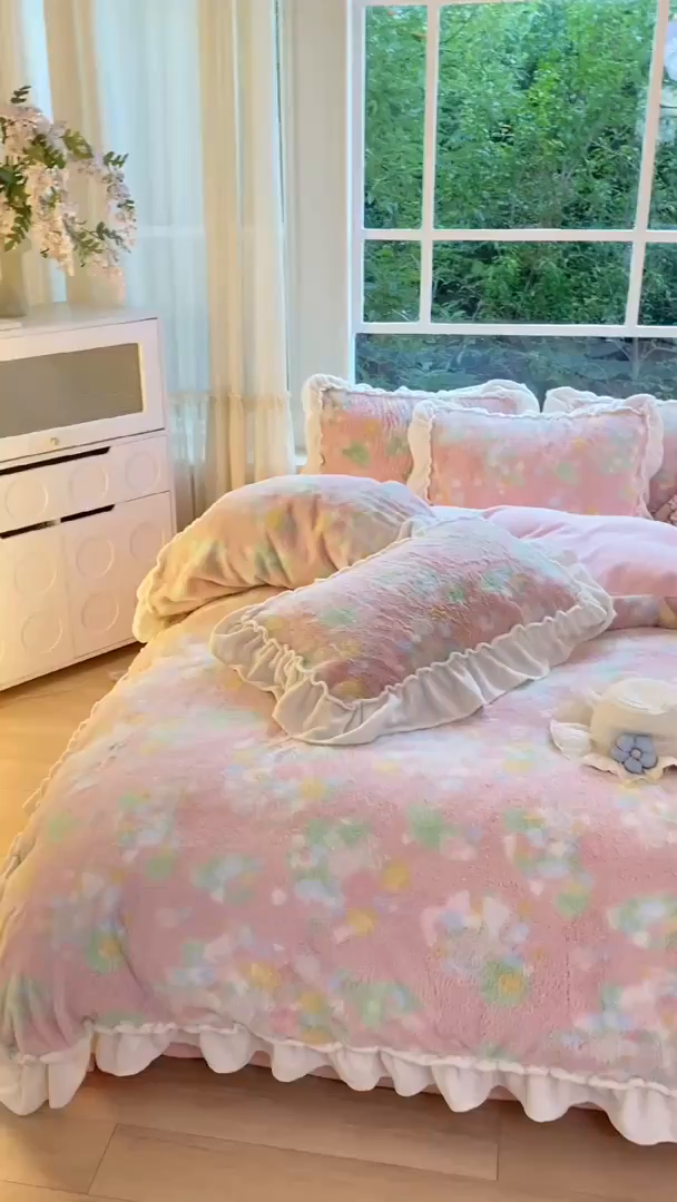 91家纺网 家纺一手货源 找家纺 米可 2025新款兔毛绒花边牛奶绒四件套 柔韵-粉