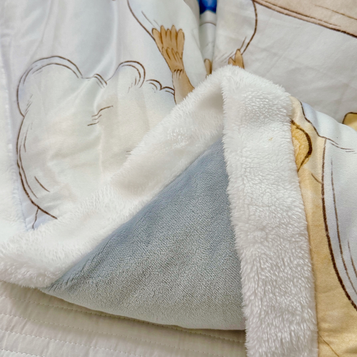 91家纺网 家纺一手货源 找家纺 荷马之梦 2025新款A类针织棉牛奶绒大豆纤维春秋被冬被儿童被芯幼儿园被子-奶芙系列 奶芙-云端国度