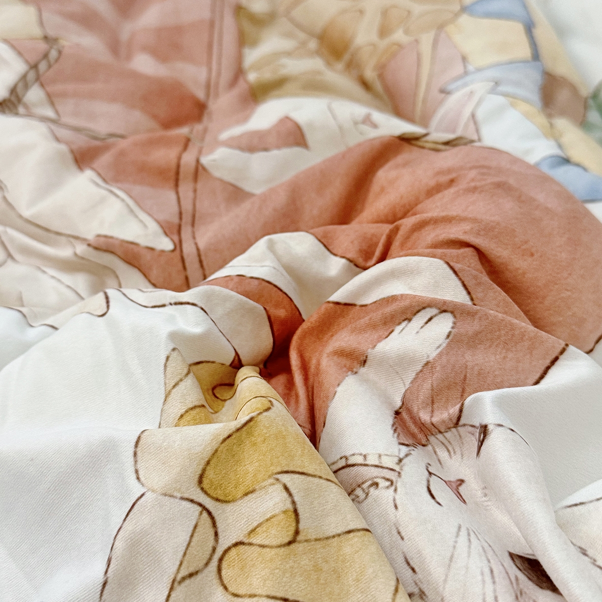 91家纺网 家纺一手货源 找家纺 荷马之梦 2025新款A类针织棉牛奶绒大豆纤维春秋被冬被儿童被芯幼儿园被子-奶芙系列 奶芙-云上演出