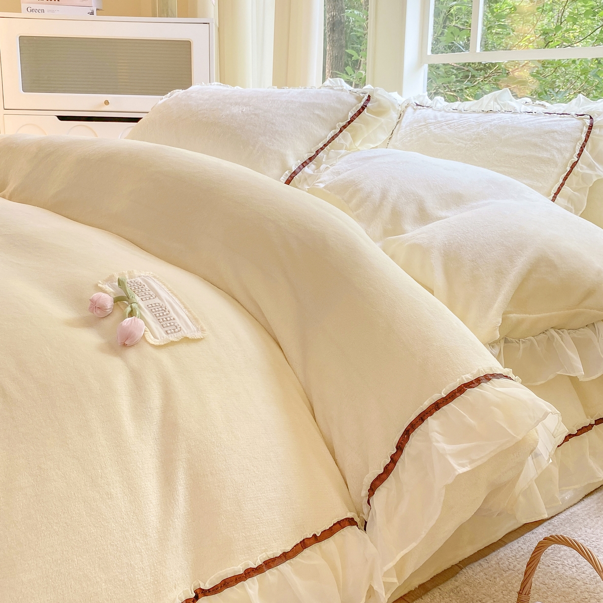 91家纺网 家纺一手货源 找家纺 （总）二八年华 2025新款韩式花边款牛奶绒四件套