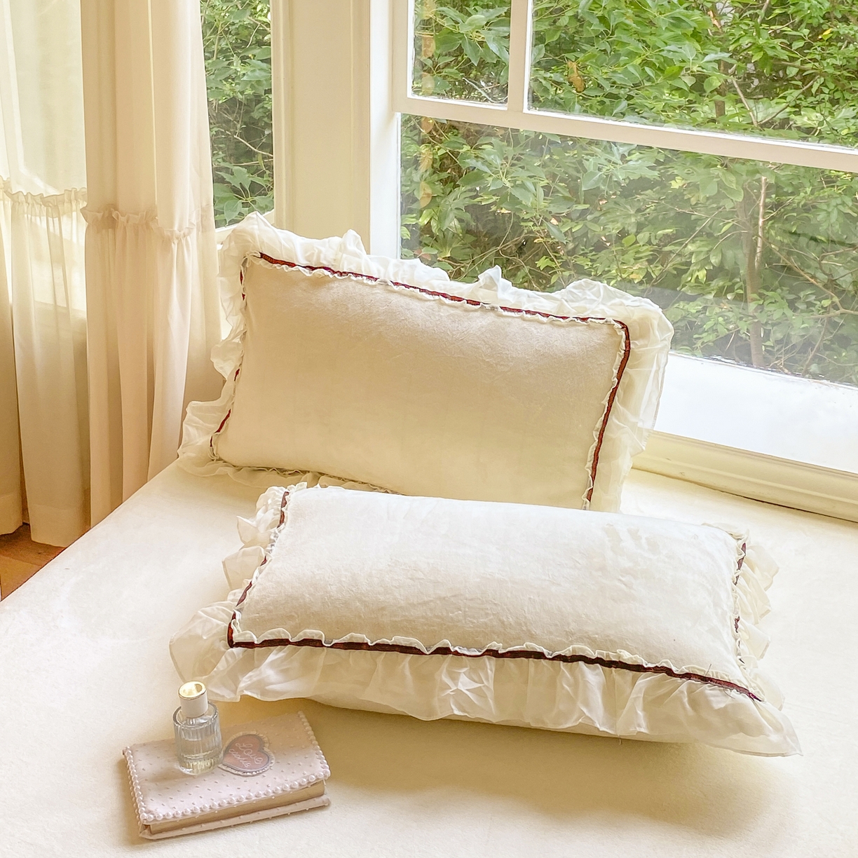 91家纺网 家纺一手货源 找家纺 二八年华 2025新款韩式花边款牛奶绒四件套 鹅黄