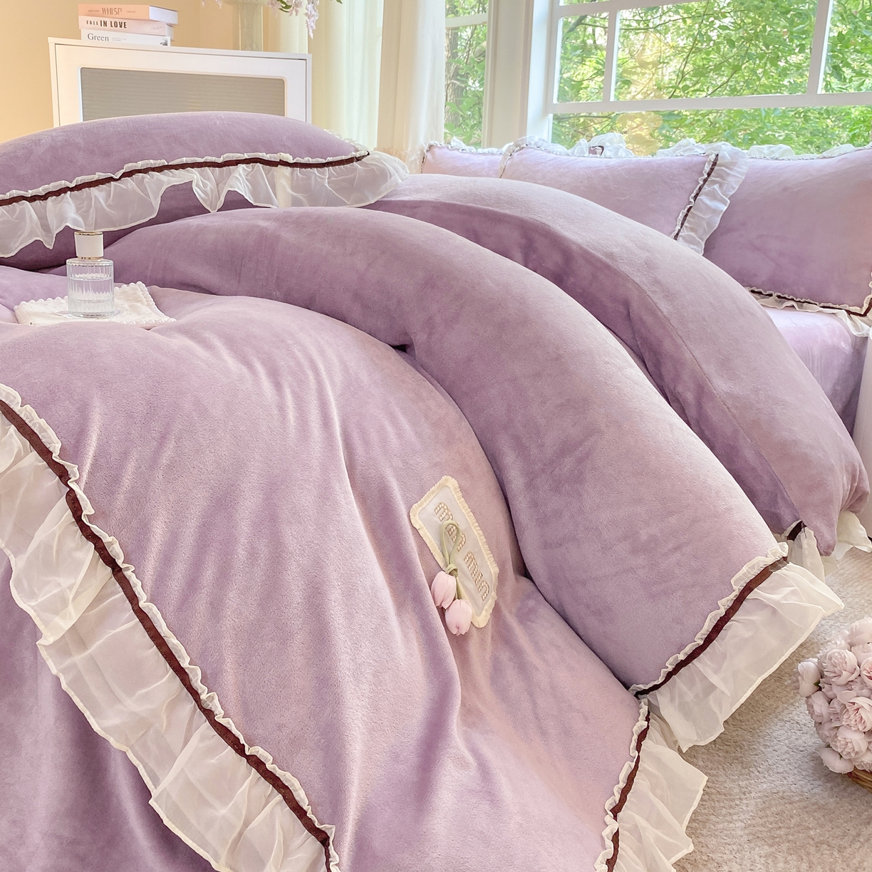 二八年华 2025新款韩式花边款牛奶绒四件套 鸢紫