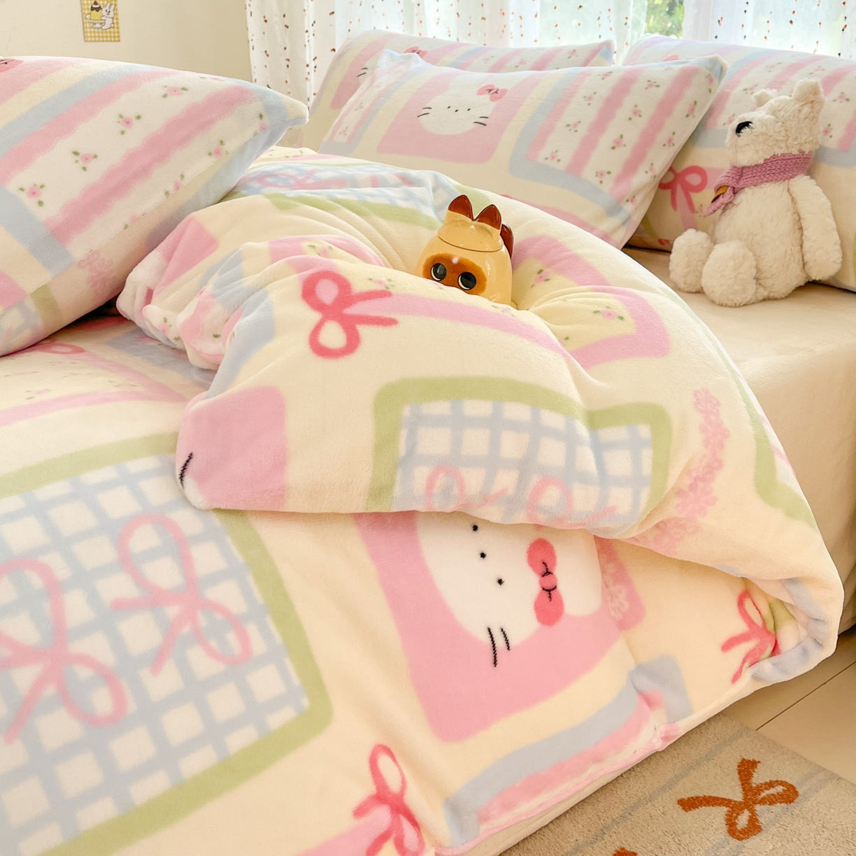 91家纺网 家纺一手货源 找家纺 麦伦家居 2025新款双面200g牛奶绒四件套 可爱兔