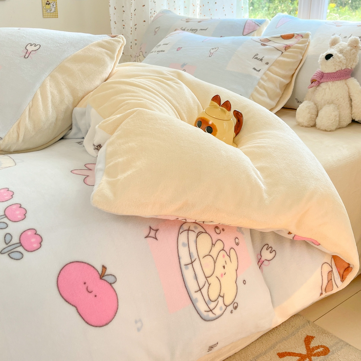 91家纺网 家纺一手货源 找家纺 麦伦家居 2025新款双面200g牛奶绒四件套 惬意时光