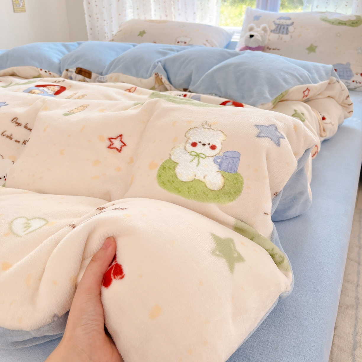 91家纺网 家纺一手货源 找家纺 麦伦家居 2025新款双面200g牛奶绒四件套 汪汪暖居