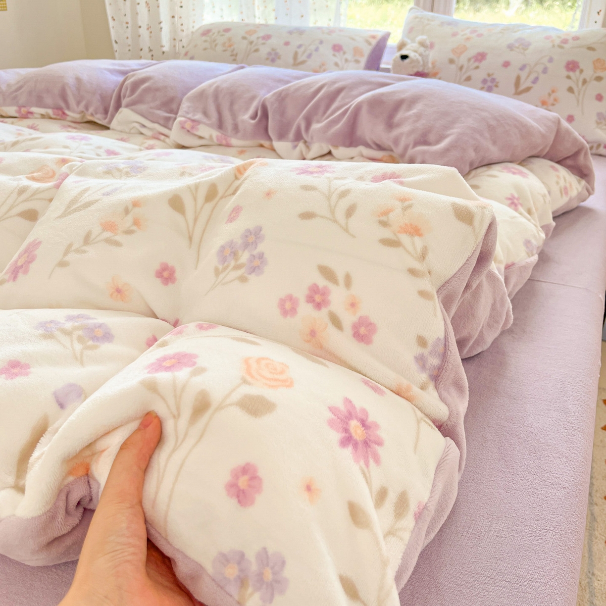 91家纺网 家纺一手货源 找家纺 麦伦家居 2025新款双面200g牛奶绒四件套 月下花影-米