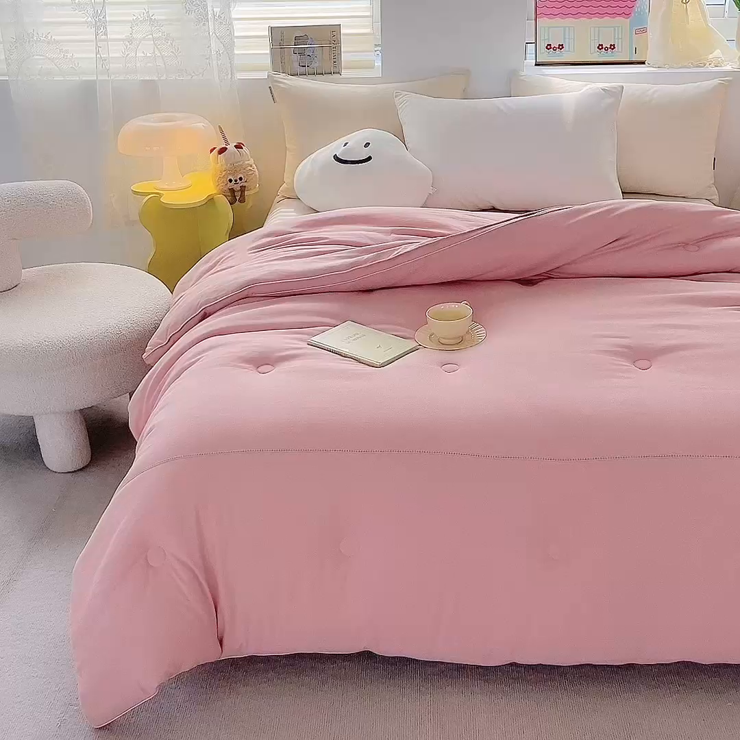 91家纺网 家纺一手货源 找家纺 （总）仲旺居家纺 2025新款云柔棉绣花冬被小熊minmin立体边被子被芯四季被