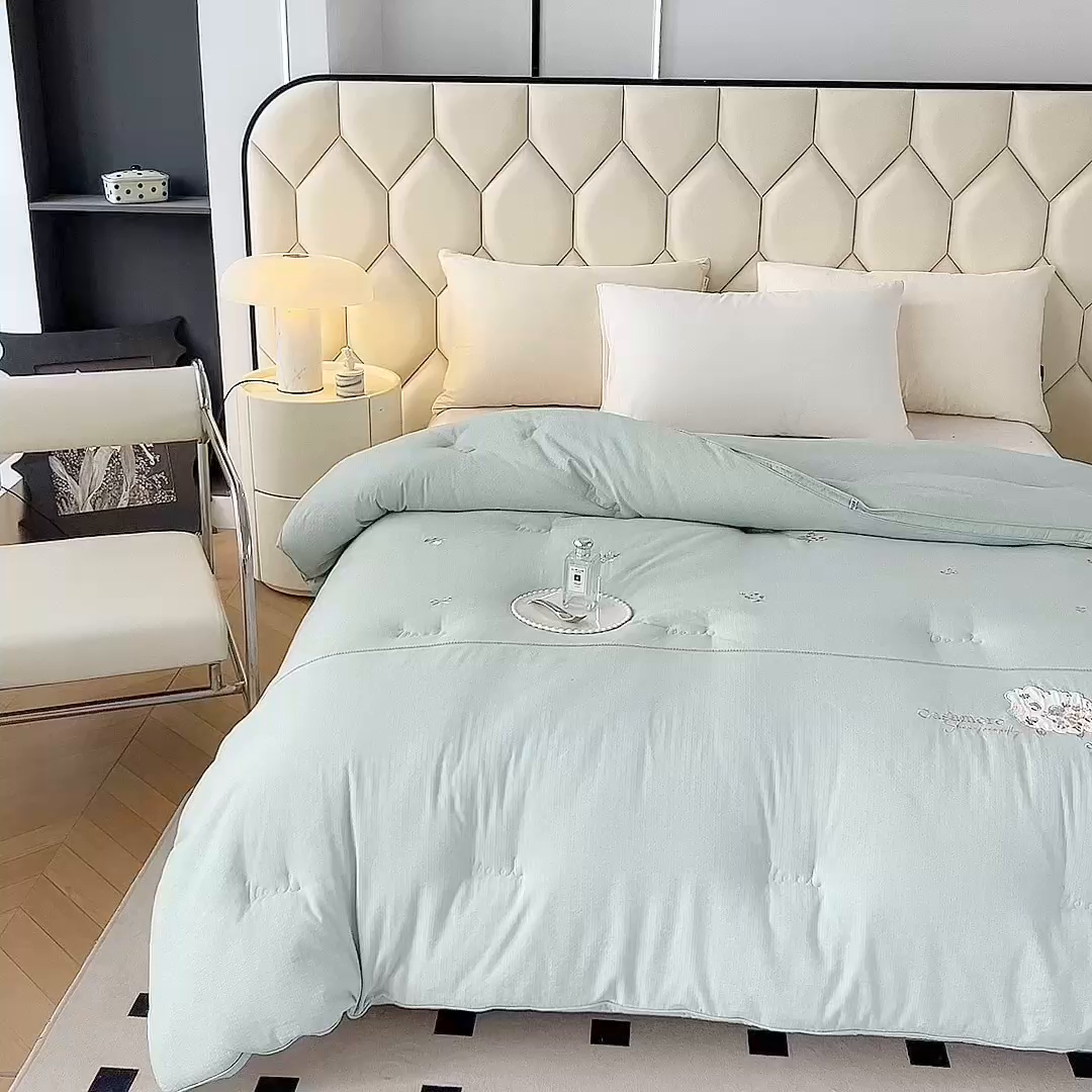 91家纺网 家纺一手货源 找家纺 （总）仲旺居家纺 2025新款优舒棉绣花冬被中式花花羊婚嫁立体边被子被芯四季被