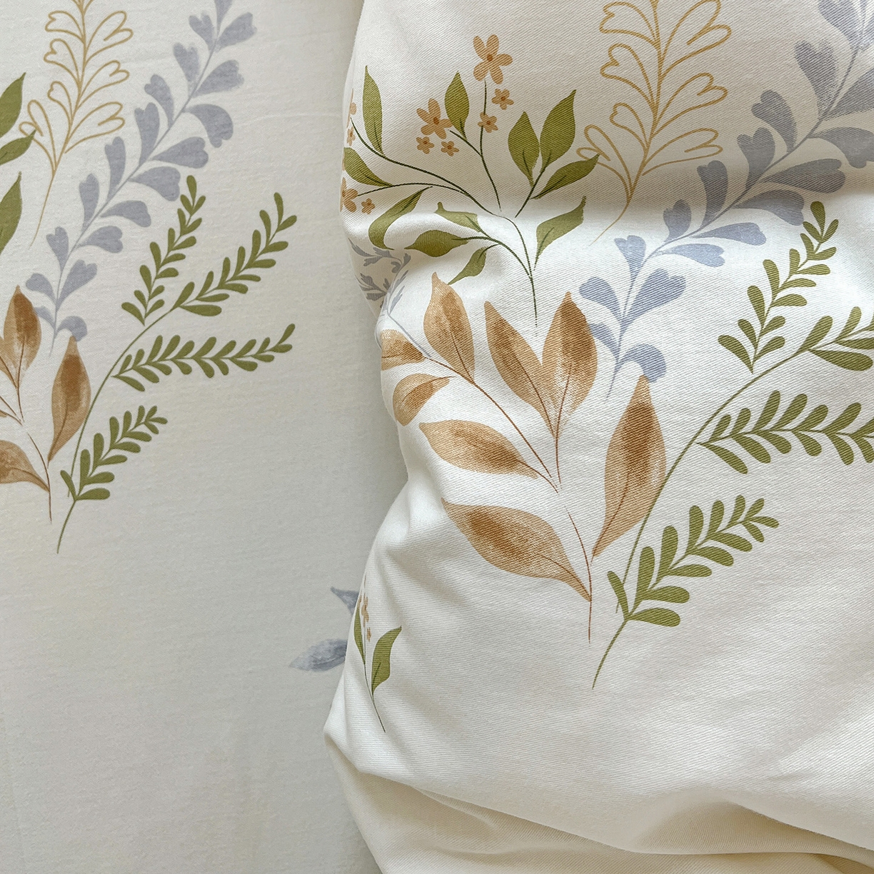 91家纺网 家纺一手货源 找家纺 依庭 2025新款高克重全棉纯棉磨毛印花四件套 叶芝