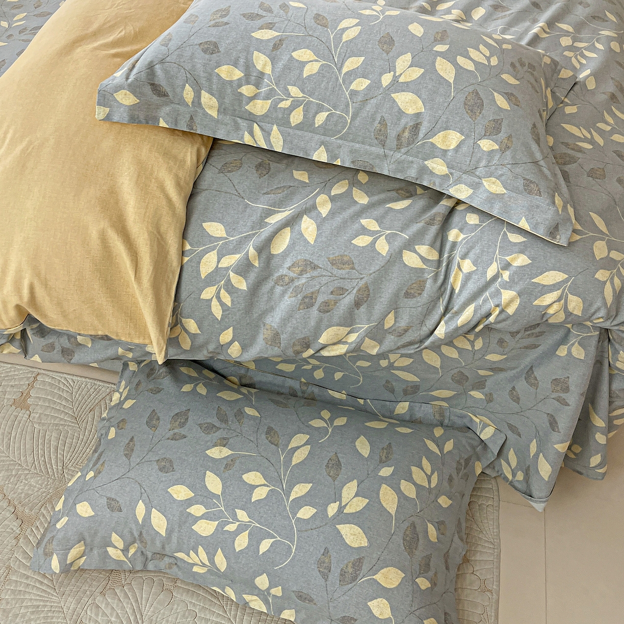 91家纺网 家纺一手货源 找家纺 依庭 2025新款高克重全棉纯棉磨毛印花四件套 灼华