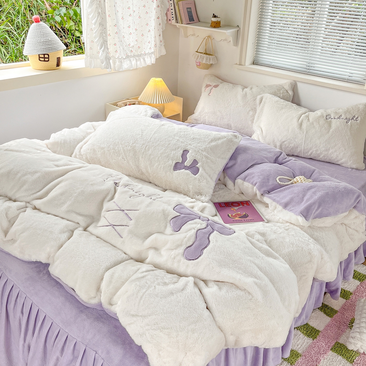 91家纺网 家纺一手货源 找家纺 （总）麦朵家居 2025新款高克重兔毛贴布绣牛奶绒四件套雕花绒法莱绒四件套兔兔绒四件套床笠三件套