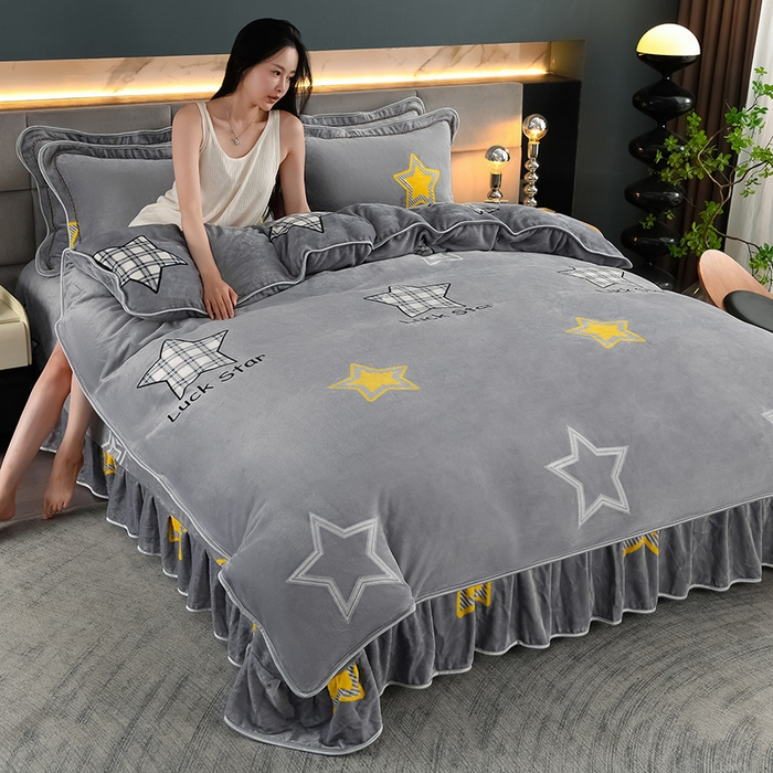 91家纺网 家纺一手货源 找家纺 （总）千嘻汇 2025新款8斤牛奶绒金貂法莱绒床裙款保暖绒四件套