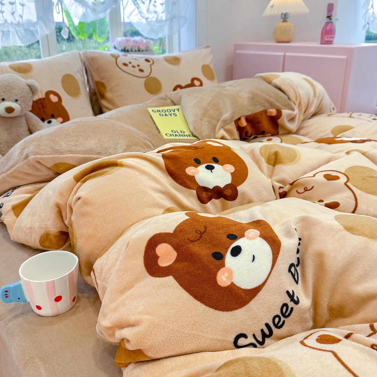 91家纺网 家纺一手货源 找家纺 枋梢家纺 2025新款加厚牛奶绒保暖四件套 甜心小熊