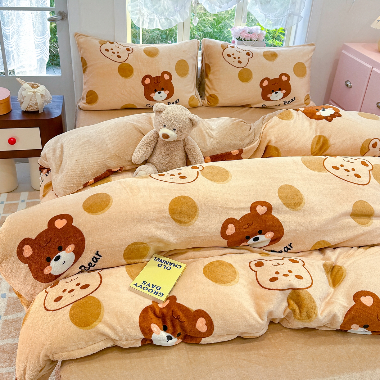 91家纺网 家纺一手货源 找家纺 枋梢家纺 2025新款加厚牛奶绒保暖四件套 甜心小熊