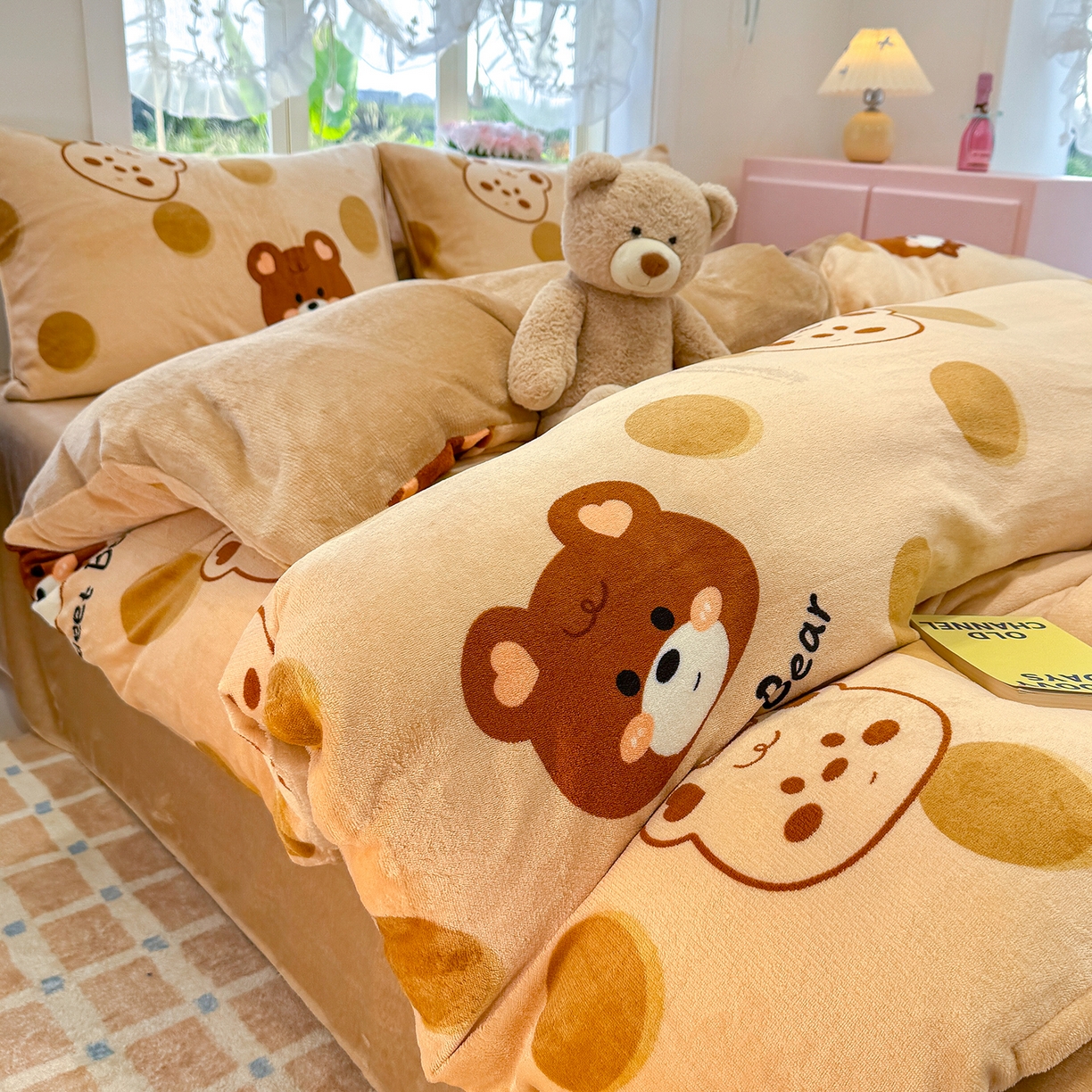 91家纺网 家纺一手货源 找家纺 枋梢家纺 2025新款加厚牛奶绒保暖四件套 甜心小熊