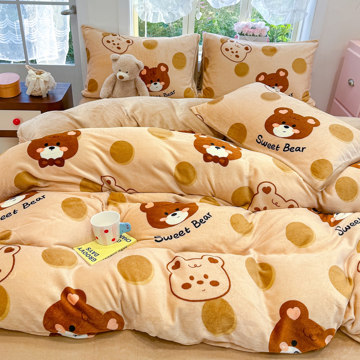 91家纺网 家纺一手货源 找家纺 枋梢家纺 2025新款加厚牛奶绒保暖四件套 甜心小熊