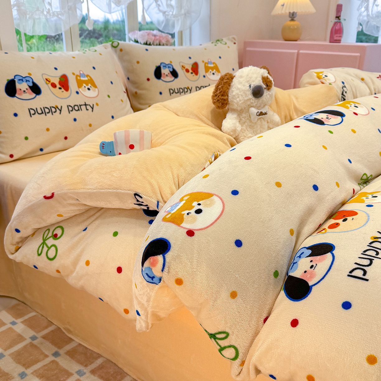 91家纺网 家纺一手货源 找家纺 枋梢家纺 2025新款加厚牛奶绒保暖四件套 小狗派对