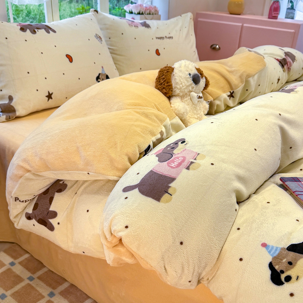 91家纺网 家纺一手货源 找家纺 枋梢家纺 2025新款加厚牛奶绒保暖四件套 腊肠狗