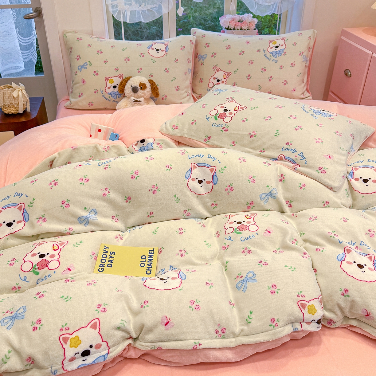 91家纺网 家纺一手货源 找家纺 枋梢家纺 2025新款加厚牛奶绒保暖四件套 花朵小狗