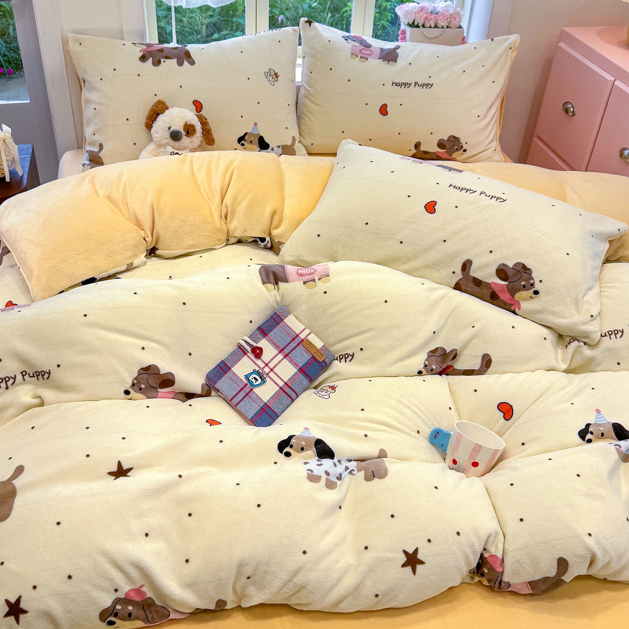 91家纺网 家纺一手货源 找家纺 枋梢家纺 2025新款加厚牛奶绒保暖四件套 腊肠狗