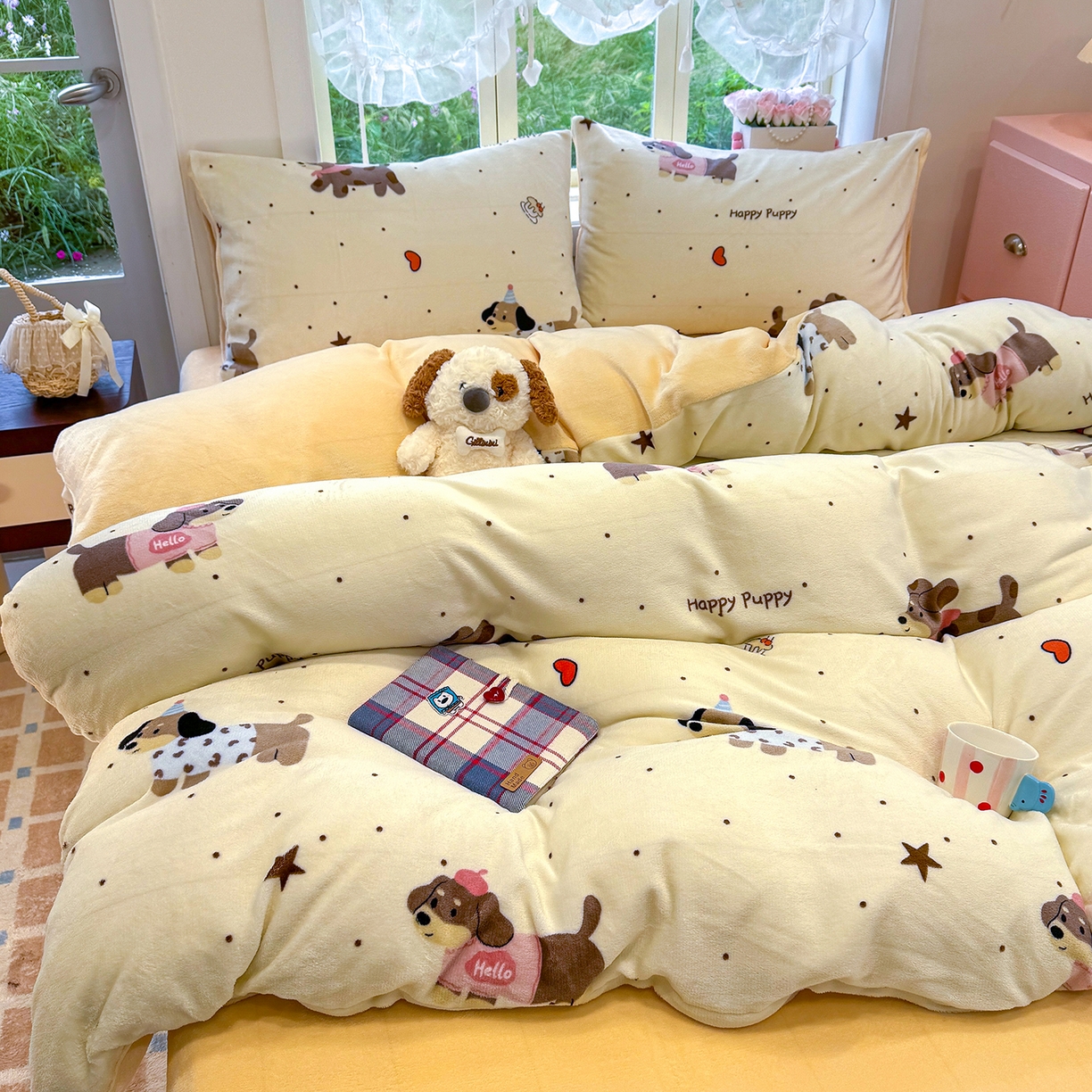 91家纺网 家纺一手货源 找家纺 枋梢家纺 2025新款加厚牛奶绒保暖四件套 腊肠狗