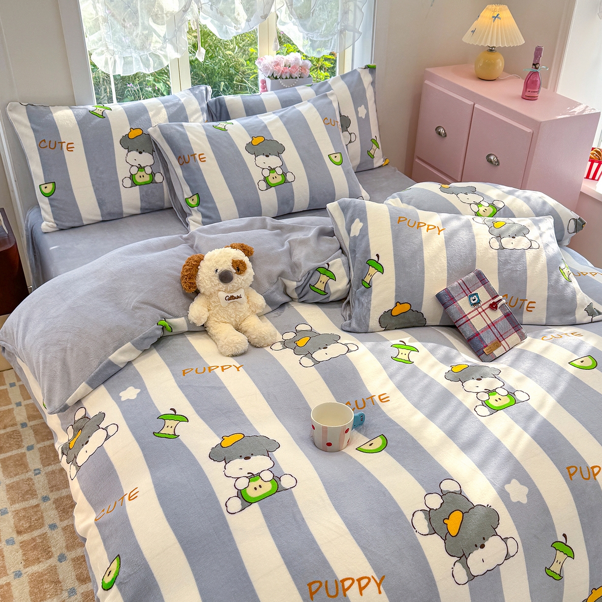 91家纺网 家纺一手货源 找家纺 枋梢家纺 2025新款加厚牛奶绒保暖四件套 苹果小狗